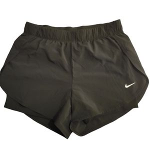 Nike Shorts Dri Fit Lined With Biker Shorts Inner Pocket Black Size L